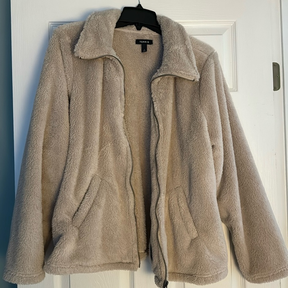 Torrid size 2 fuzzy teddy jacket never worn